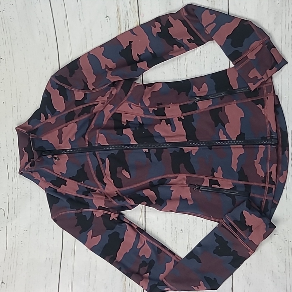 Lululemon Purple Camo Scuba Full Zip Up Size 4